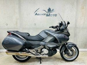 HONDA NT 700 DEAUVILLE 1ERE MAIN