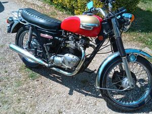 TRIUMPH BONNEVILLE