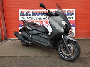 YAMAHA XMAX 400