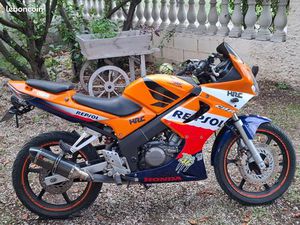 MOTO CBR 125