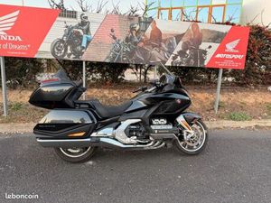 HONDA GL1800 GOLDWING TOURING DCT