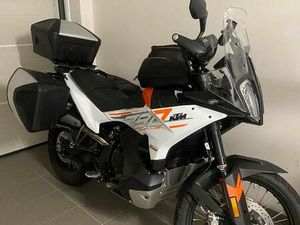 ② KTM 790 ADVENTURE