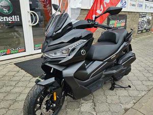 VOGE SR4 350I MAX LUXE E5+, ČERNÁ, ZÁRUKA 4 ROKY, PNEU PIRELLI ANGEL