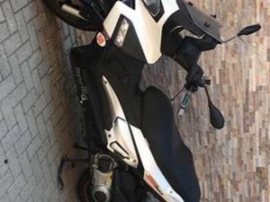 SR MAX 300 APRILIA