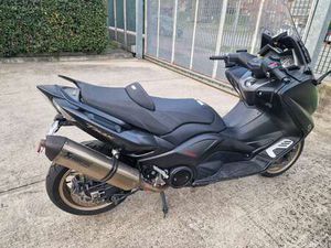 YAMAHA TMAX 530 NERO