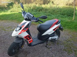 APRILIA SR MOTARD