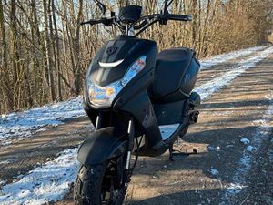 PEUGEOT STREETZONE 50 CCM ROLLER