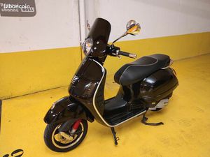 VESPA GTS SUPER 125 – ANNÉE 2017 – ÉTAT IRRÉPROCHABLE