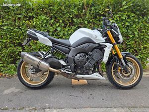 YAMAHA FZ8