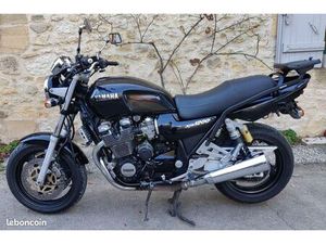 YAMAHA XJR 1200