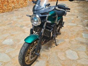 KAWASALI Z 650 RS