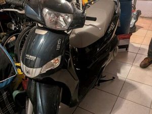 SCOOTER PEUGEOT TWEET 125