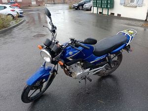 YAMAHA YBR