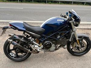 ② DUCATI MONSTER S4R 996