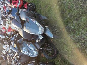 ② 2X PEUGEOT KISBEE KLASSE A