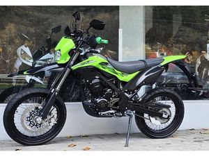 KAWASAKI D-TRACKER →