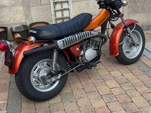 SUZUKI RV125