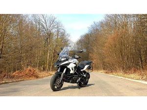 BENELLI TRK 502 – TOP GEPFLEGT, 3800KM, GIVI KOFFERSET