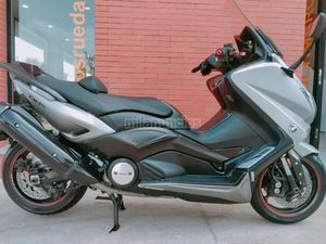 YAMAHA - T-MAX 530