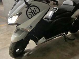 YAMAHA - T-MAX 530