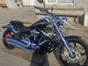 YAMAHA RAIDER 1900 →