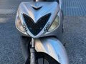 SUZUKI UX SIXTEEN 125 - 2009