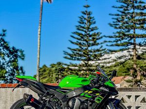 KAWASAKI NINJA ZX10R KRT