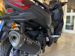 YAMAHA X-MAX 125