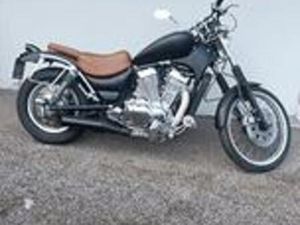 SUZUKI VS 750 INTRUDER