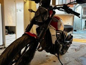 DUCATI SCRAMBLER ICON NEXTGEN ACCESSORIATA