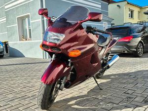 BIETE KAWASAKI ZZR 1100 ZUM VERKAUF AN