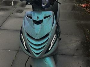 PIAGGIO ZIP 80CC - GOEDE STAAT! — SCOOTERS | YAMAHA — MARKTPLAATS