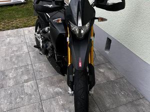 APRIALIA DORSODURO 750