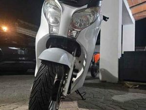 HONDA - FES 125 CC S-WING