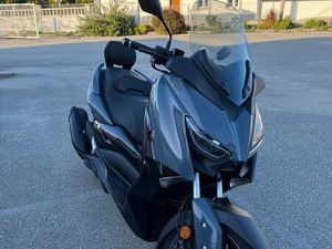 YAMAHA X-MAX TECH MAX 125