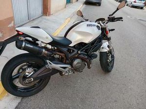 DUCATI - MONSTER BLANCA