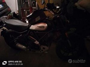 DUCATI SCRAMBLER - 2021