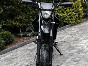 YAMAHA WR 125X GOTOWA NA SEZON DOINWESTOWANA GARAŻOWANA CALA CZARNA