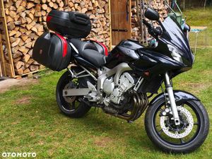 YAMAHA FZ6