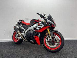APRILIA TUONO V4 1100 FACTORY * AKRAPOVIC EXHAUST - QUICK SHIFT - ABS **