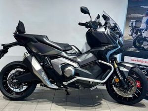 HONDA X-ADV 750 2023 750 CM3 | SCOOTER | 3 570 KM | ARGENT | 29000 QUIMPER