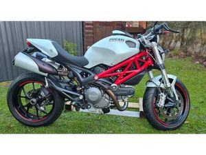 DUCATI MONSTER 796