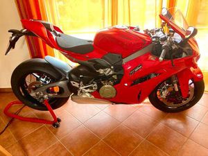 DUCATI PANIGALE V4 MODEL 2025