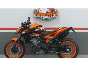 VENDO KTM 890 DUKE GP (2022 - 23) USATA A CERTALDO (CODICE 9883980) - MOTO.IT