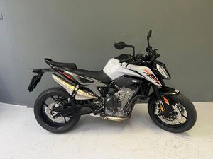 VENDO KTM 790 DUKE L (2023 - 24) USATA A MILANO (CODICE 9883903) - MOTO.IT