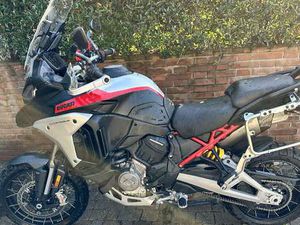 DUCATI MULTISTRADA V4 RALLY FULL ADVENTURE RADAR