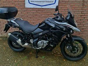 SUZUKI V-STROM 650 ZEER NETTE SUZUKI DL 650V-STROM (XT) ZWART