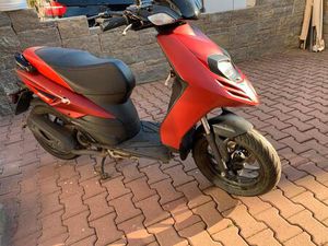 APRILIA SR 50. 2019