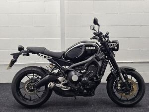 YAMAHA XSR900 ** FULL HISTORY - ALL KEYS AND BOOKS - SEPT 26 MOT **