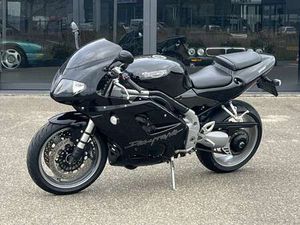 TRIUMPH DAYTONA 955I ZWART